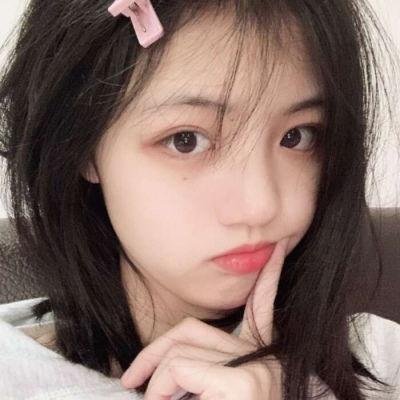 皮裘大衣女人